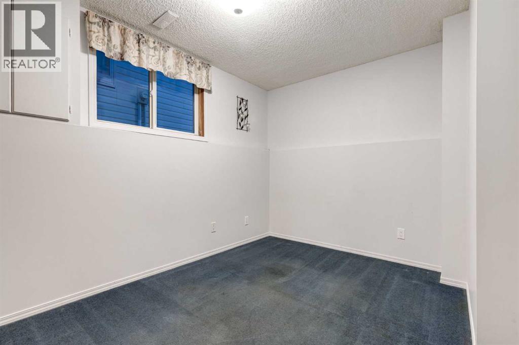 26 Somercrest Circle Sw, Calgary, Alberta  T2Y 3H1 - Photo 29 - A2284372