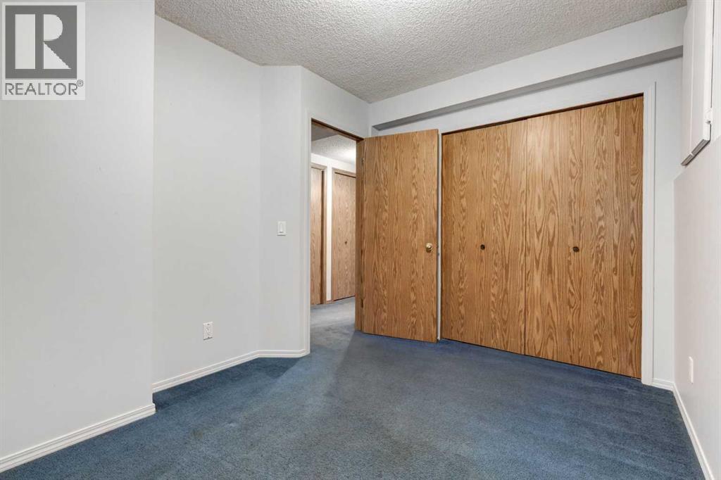 26 Somercrest Circle Sw, Calgary, Alberta  T2Y 3H1 - Photo 32 - A2284372