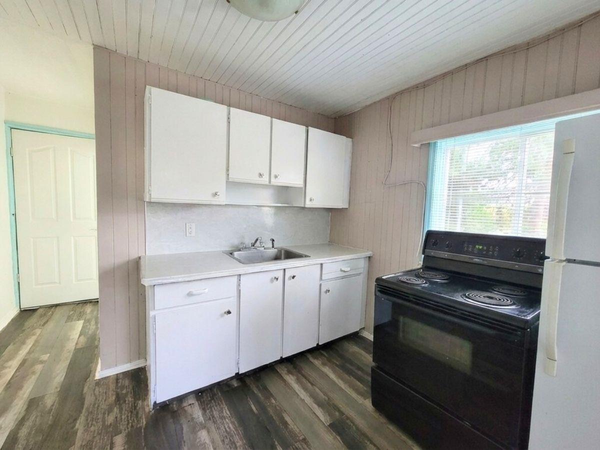 942 Lee Street, White Rock, British Columbia  V4B 4N8 - Photo 4 - R3071973