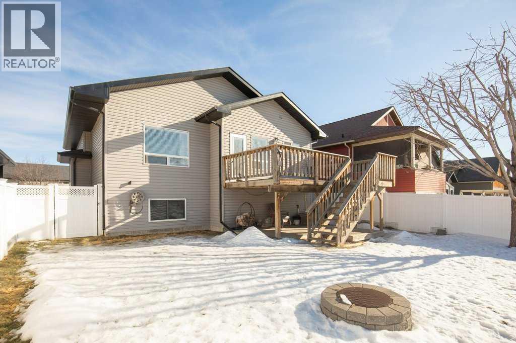 15 Issard Close, Red Deer, Alberta  T4R 0C1 - Photo 4 - A2285416