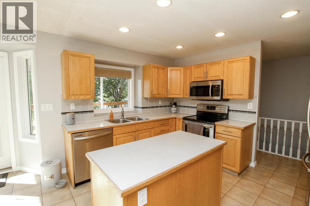 238 Davison Drive, Red Deer, Alberta  T4R 2E6 - Photo 11 - A2258090