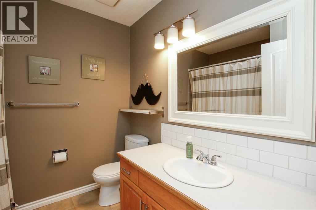 238 Davison Drive, Red Deer, Alberta  T4R 2E6 - Photo 24 - A2258090