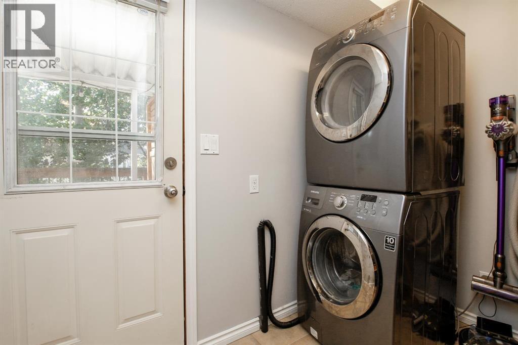 238 Davison Drive, Red Deer, Alberta  T4R 2E6 - Photo 13 - A2258090