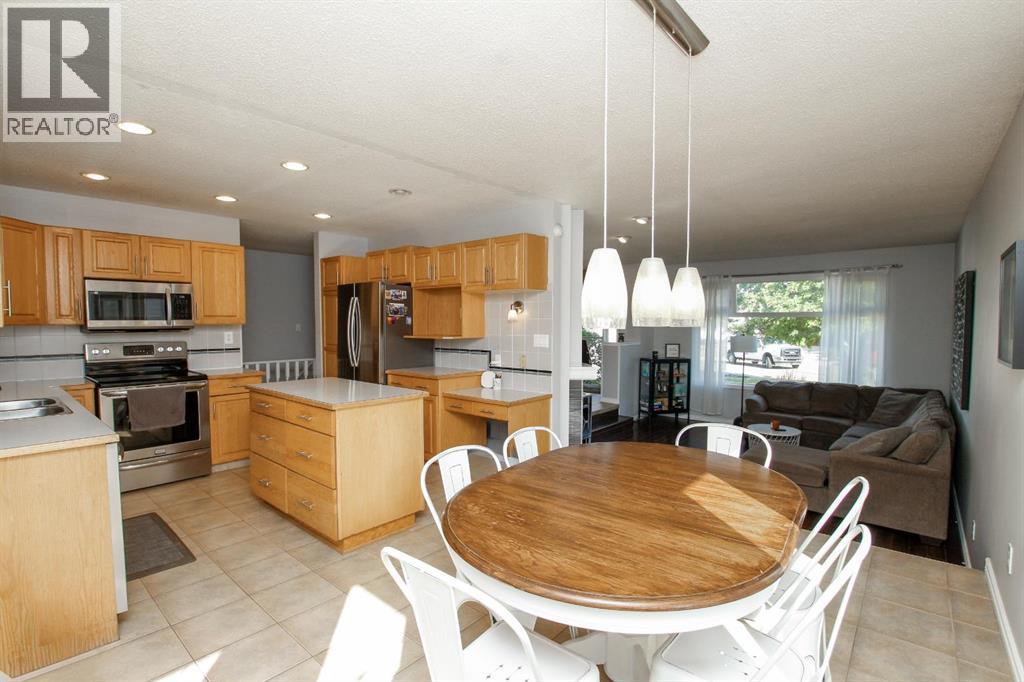 238 Davison Drive, Red Deer, Alberta  T4R 2E6 - Photo 9 - A2258090