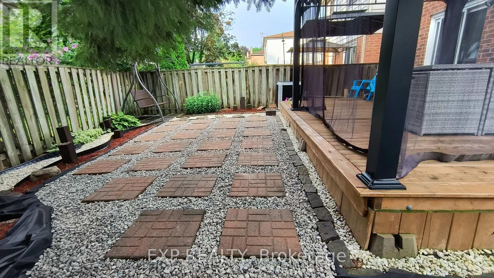 7 Ferri Crescent, Brampton, Ontario  L6Z 1R8 - Photo 28 - W12788416