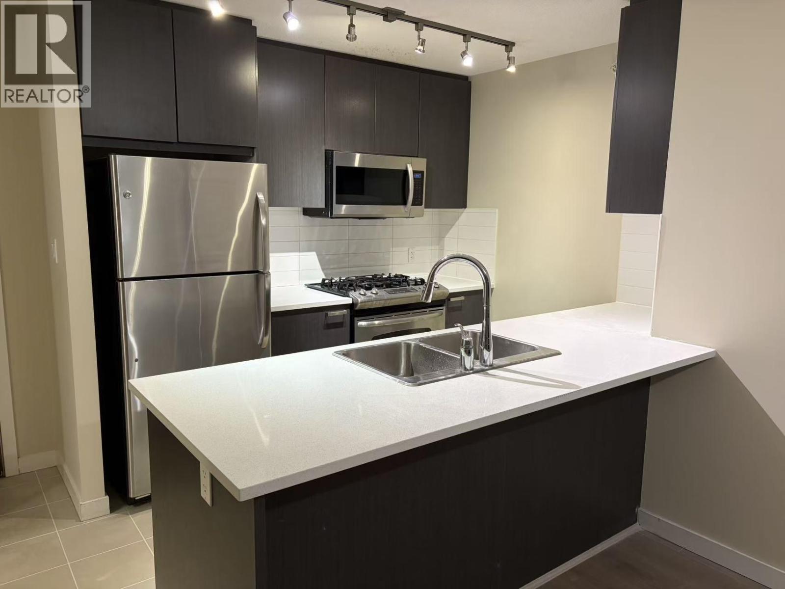 2205 6688 Arcola Street, Burnaby, British Columbia  V5E 0B3 - Photo 2 - R3089642