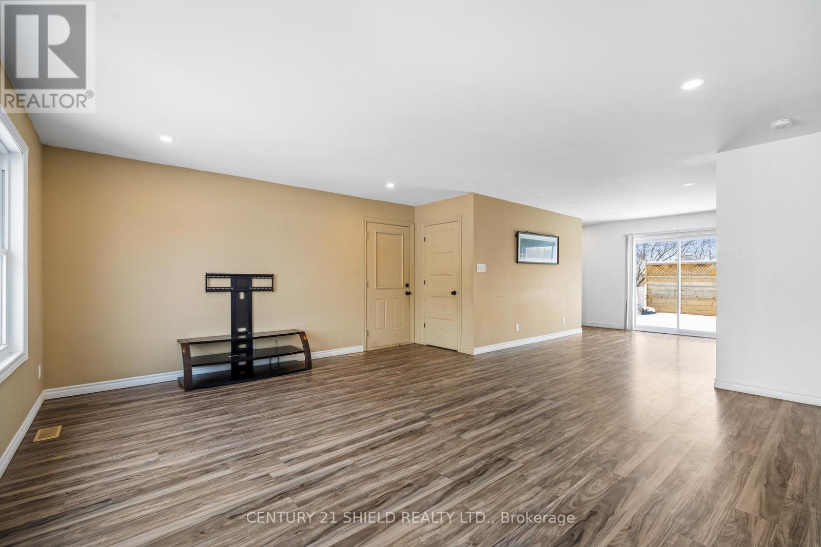 21992 Beauchamp Drive, South Glengarry, Ontario  K0C 1Z0 - Photo 13 - X12789024