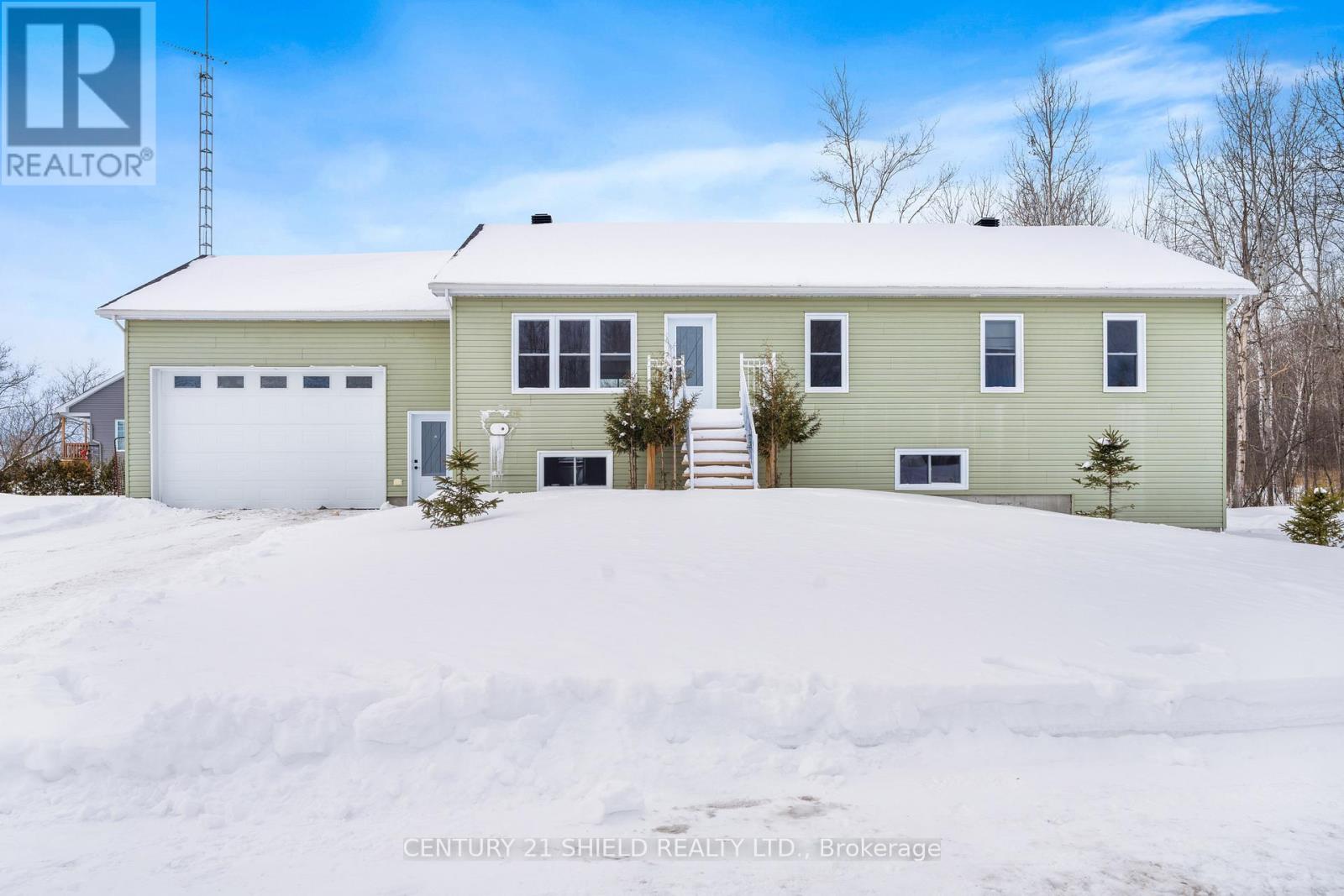21992 Beauchamp Drive, South Glengarry, Ontario  K0C 1Z0 - Photo 4 - X12789024