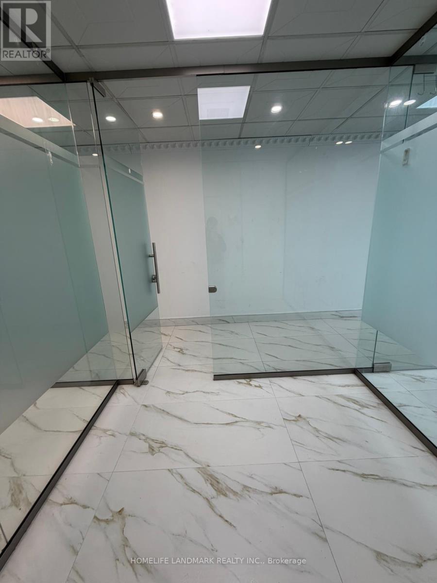 288 Markham Road E, Toronto, Ontario  M6J 2G6 - Photo 2 - C12789032