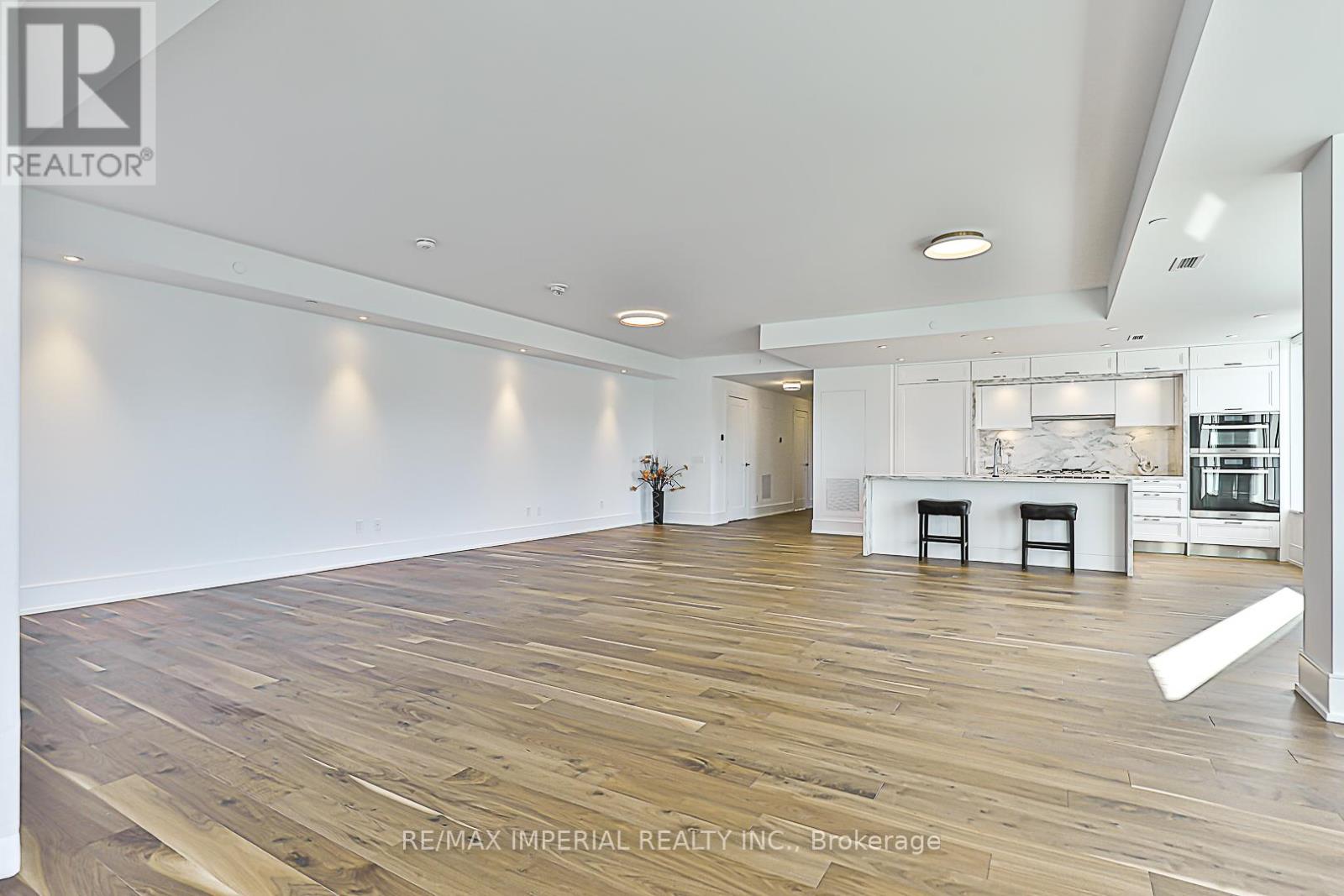 910 - 455 Wellington Street, Toronto, Ontario  M5V 0V3 - Photo 15 - C12789034