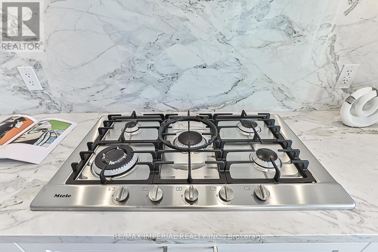 910 - 455 Wellington Street, Toronto, Ontario  M5V 0V3 - Photo 20 - C12789034