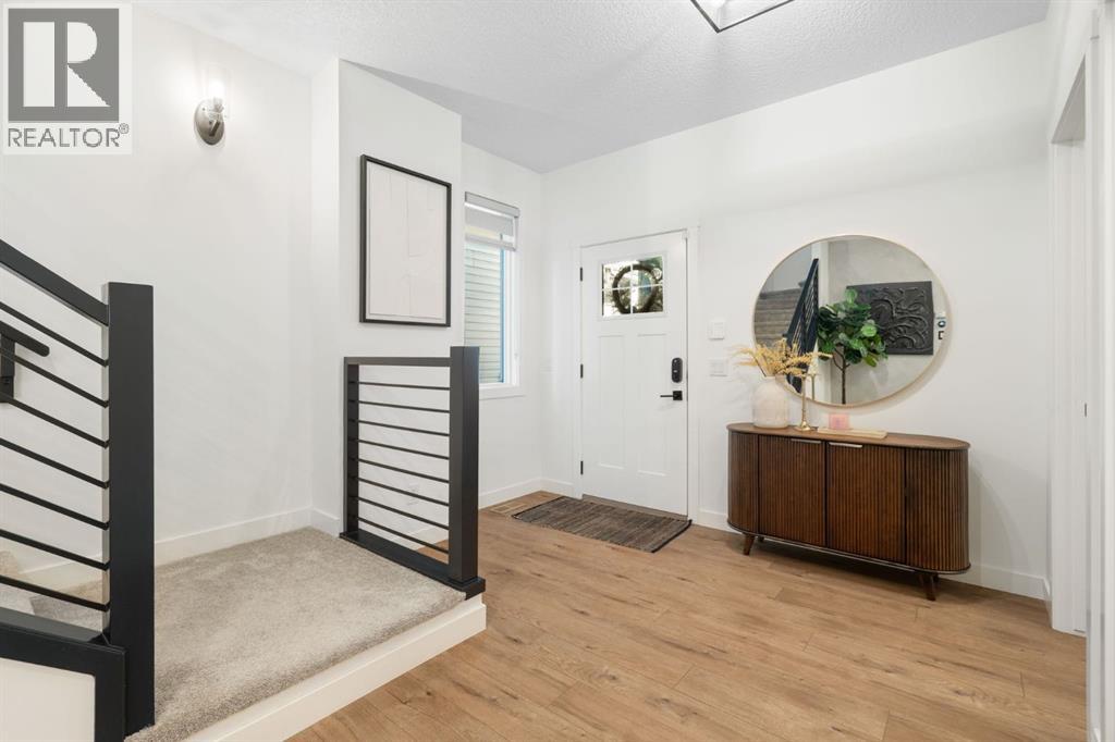 31 Saddlebred Court, Cochrane, Alberta  T4C 3B5 - Photo 4 - A2286128