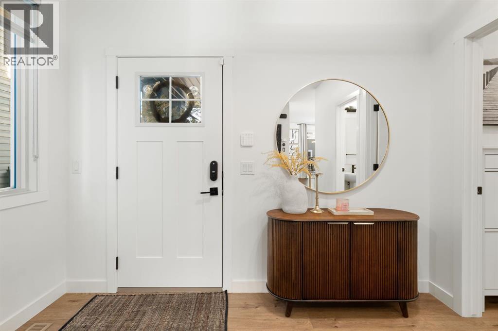 31 Saddlebred Court, Cochrane, Alberta  T4C 3B5 - Photo 3 - A2286128