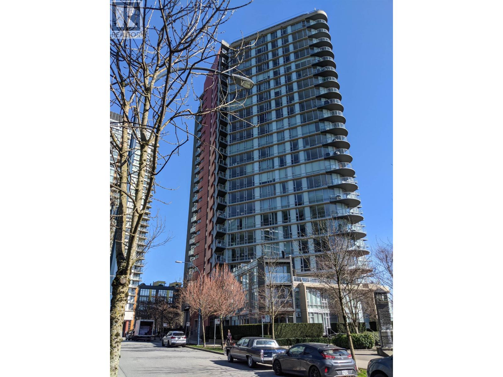 2305 918 COOPERAGE WAY, Vancouver, British Columbia