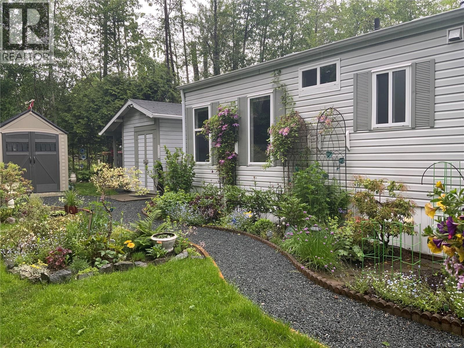 16 2140 20th St, Courtenay, British Columbia