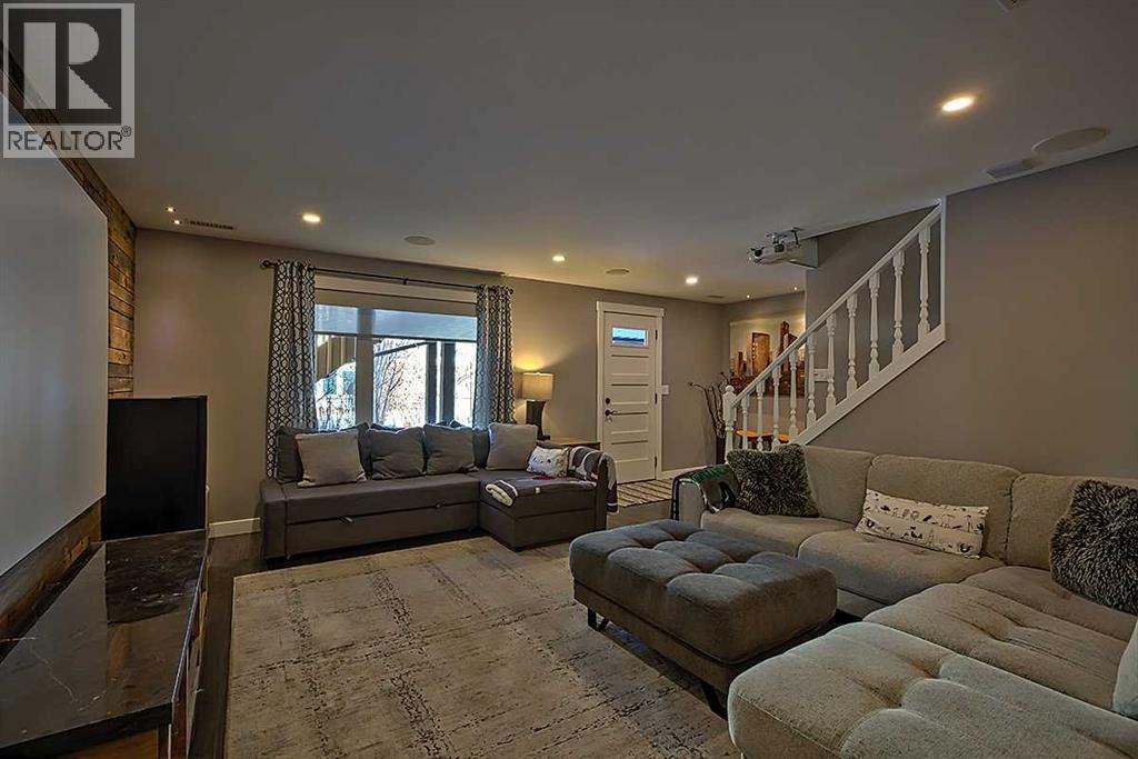 73 Valley Meadow Gardens Nw, Calgary, Alberta  T3R 1B5 - Photo 34 - A2285296