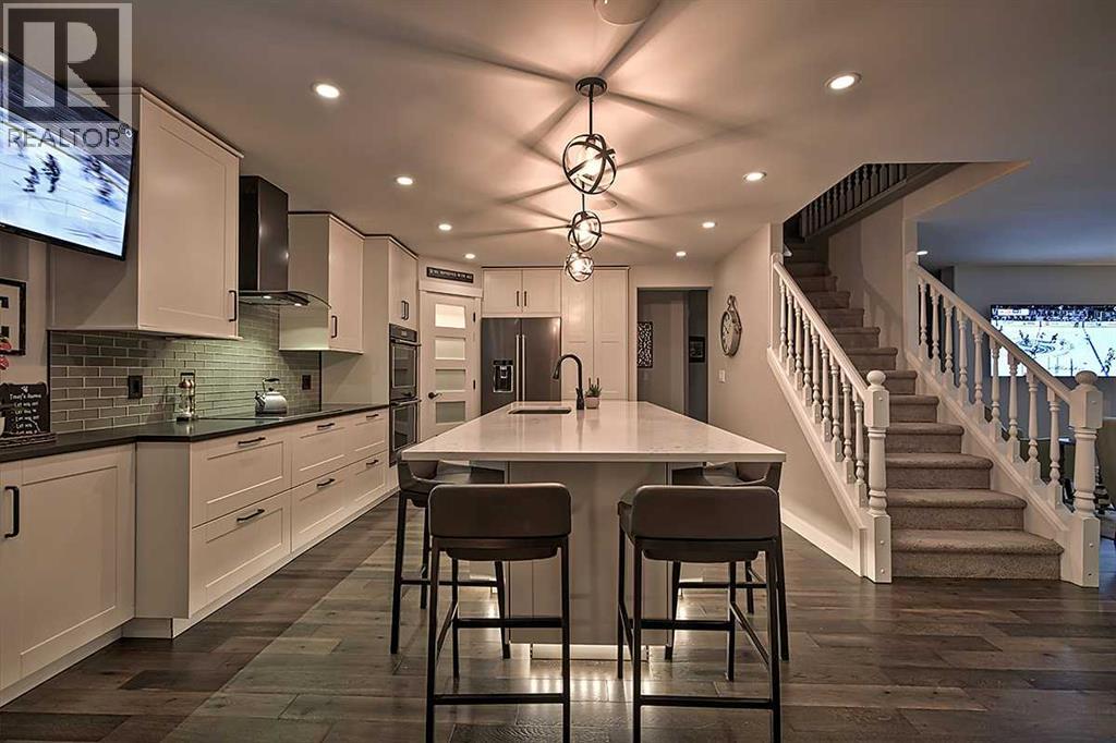 73 Valley Meadow Gardens Nw, Calgary, Alberta  T3R 1B5 - Photo 10 - A2285296