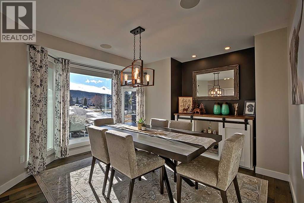 73 Valley Meadow Gardens Nw, Calgary, Alberta  T3R 1B5 - Photo 16 - A2285296