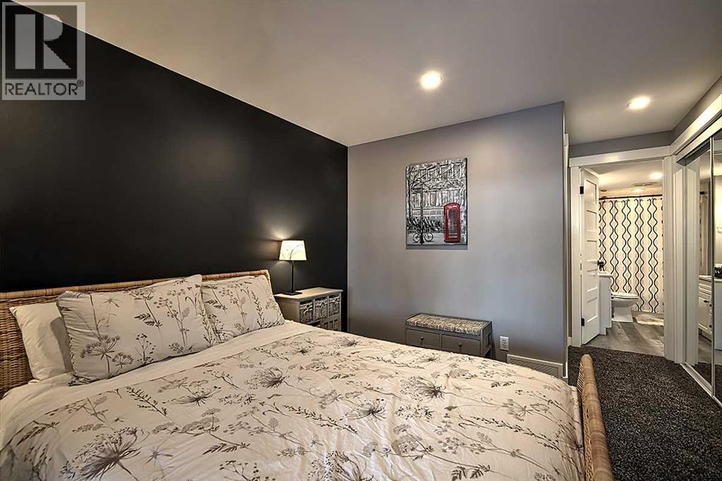 73 Valley Meadow Gardens Nw, Calgary, Alberta  T3R 1B5 - Photo 39 - A2285296