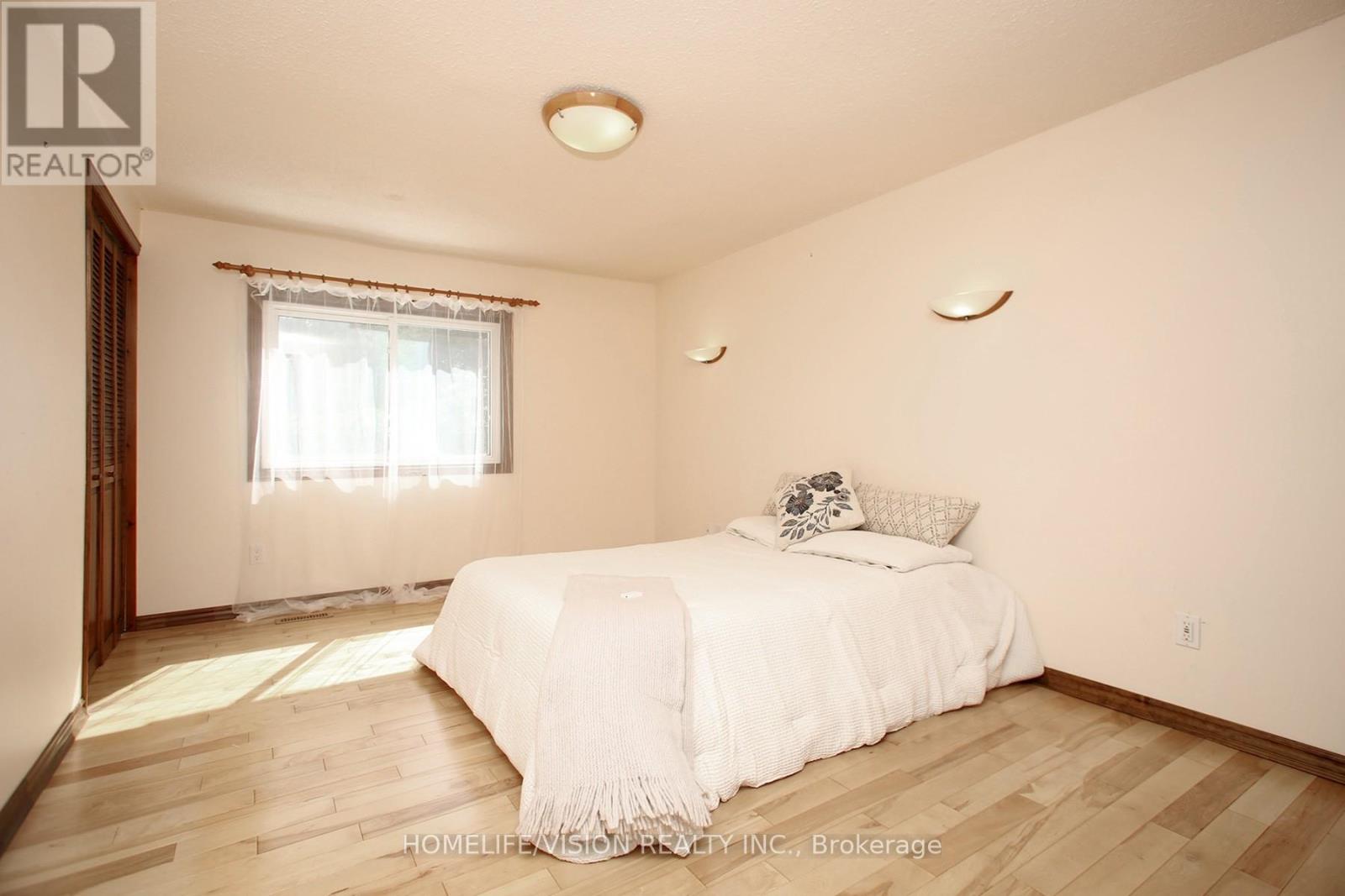 12 Relroy Court E, Toronto, Ontario  M1W 2Y7 - Photo 13 - E12789042