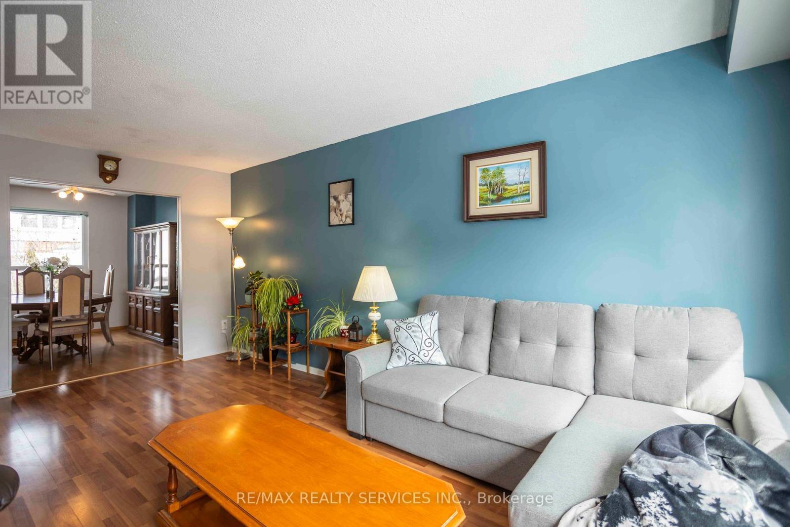 6h - 806 Stainton Drive, Mississauga, Ontario  L5C 2T2 - Photo 3 - W12789046