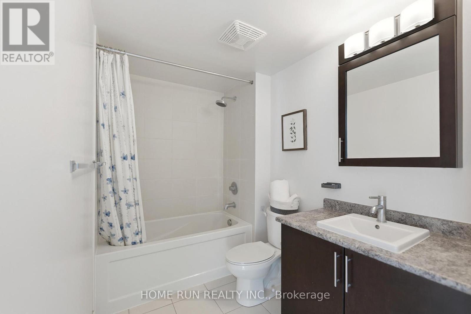 1306 - 40 Nepean Street, Ottawa, Ontario  K2P 0X5 - Photo 16 - X12527422