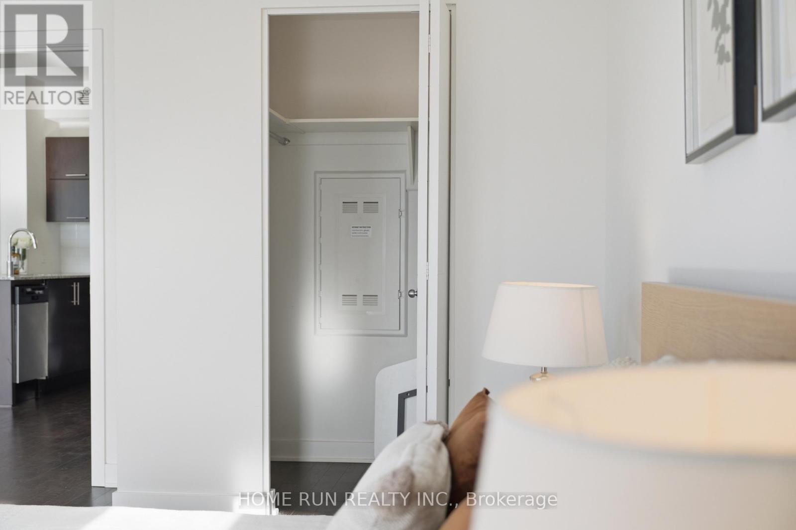 1306 - 40 Nepean Street, Ottawa, Ontario  K2P 0X5 - Photo 21 - X12527422