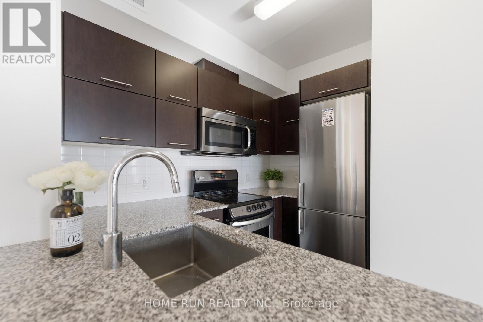 1306 - 40 Nepean Street, Ottawa, Ontario  K2P 0X5 - Photo 12 - X12527422