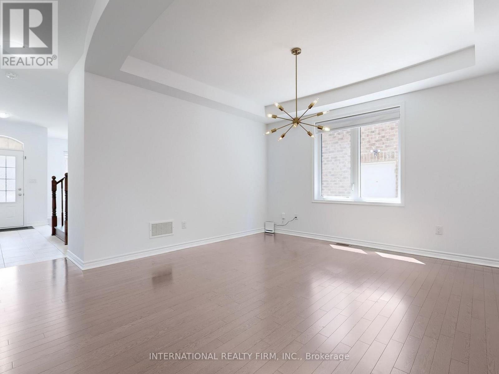 59 Westfield Drive, Whitby, Ontario  L1P 0E9 - Photo 5 - E12789052