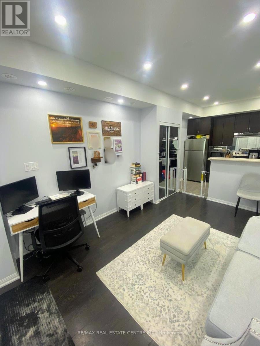 298 - 250 SUNNY MEADOW BOULEVARD, Brampton, Ontario