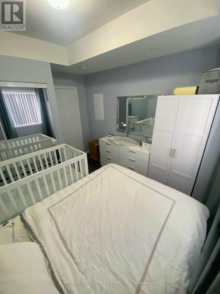 298 - 250 Sunny Meadow Boulevard, Brampton, Ontario  L6R 3Y7 - Photo 5 - W12789050