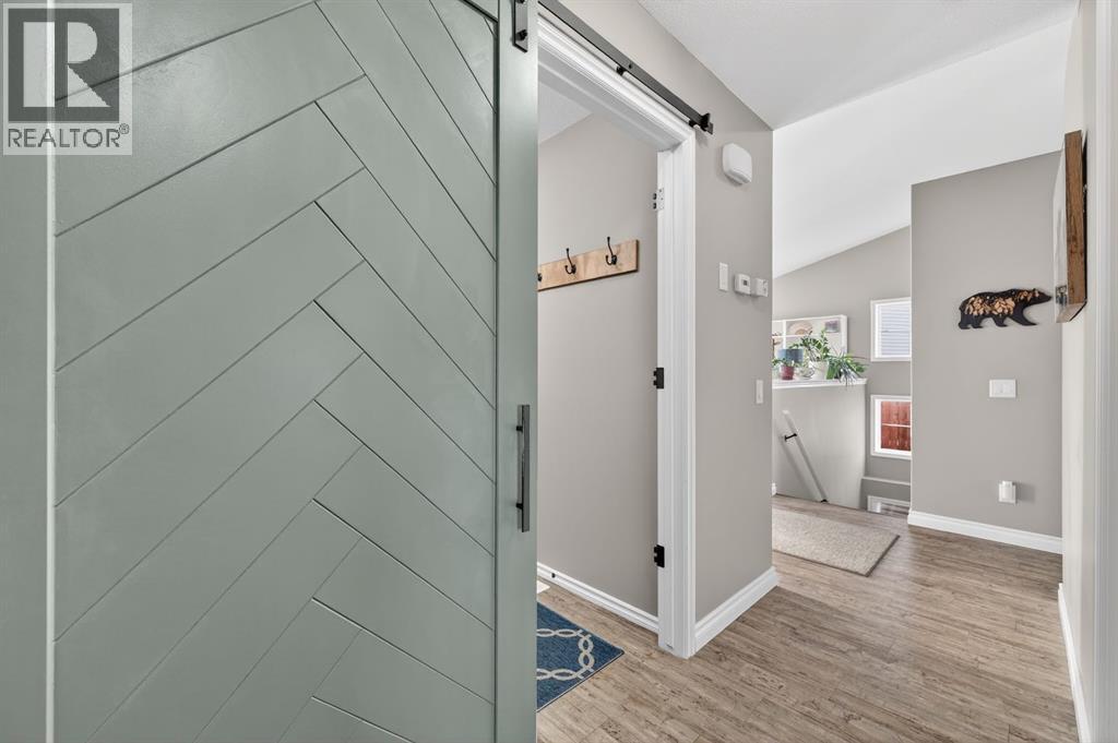 26 Mackenzie Way, Carstairs, Alberta  T0M 0N0 - Photo 23 - A2281360