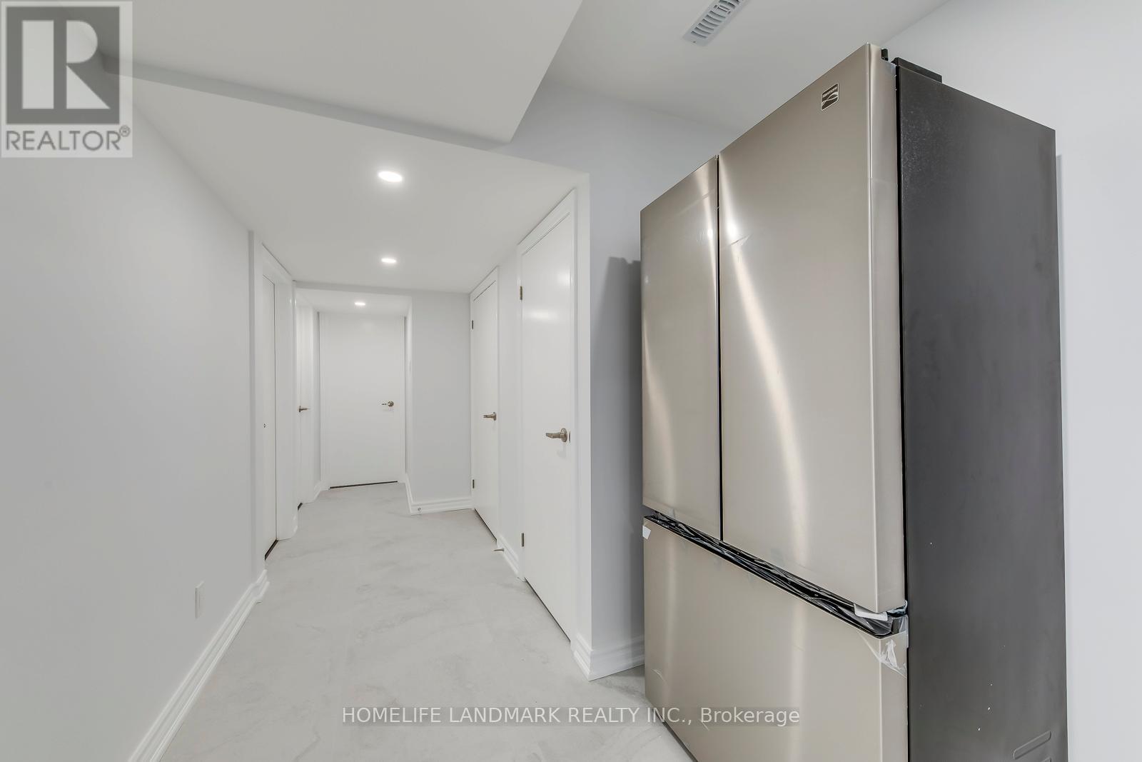 Lower - 5492 Haddon Hall Road, Mississauga (Central Erin Mills), Ontario  L5M 5G6 - Photo 6 - W12740374