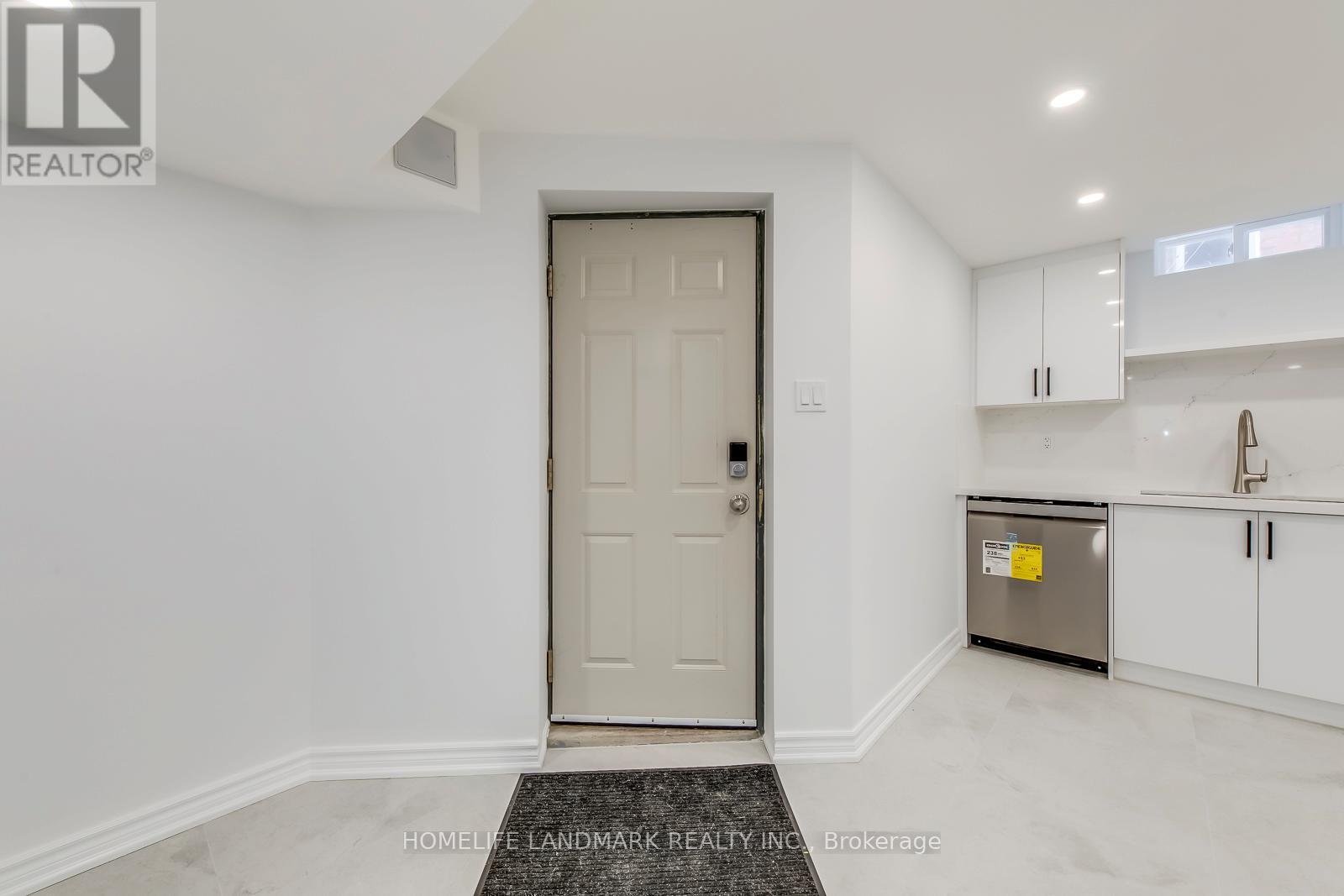 Lower - 5492 Haddon Hall Road, Mississauga (Central Erin Mills), Ontario  L5M 5G6 - Photo 2 - W12740374