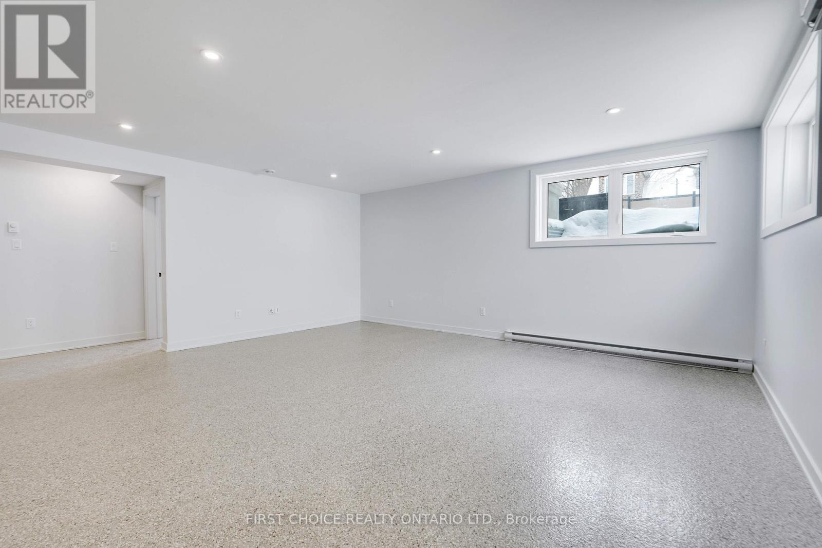 65 Tower Road, Ottawa, Ontario  K2G 2E8 - Photo 5 - X12789084