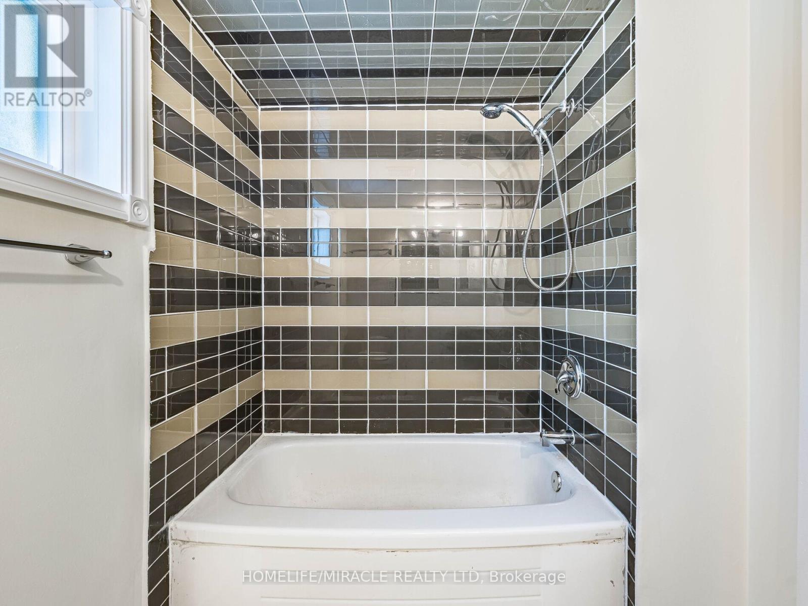 209 Apache Trail, Toronto, Ontario  M2H 2J3 - Photo 39 - C12789082