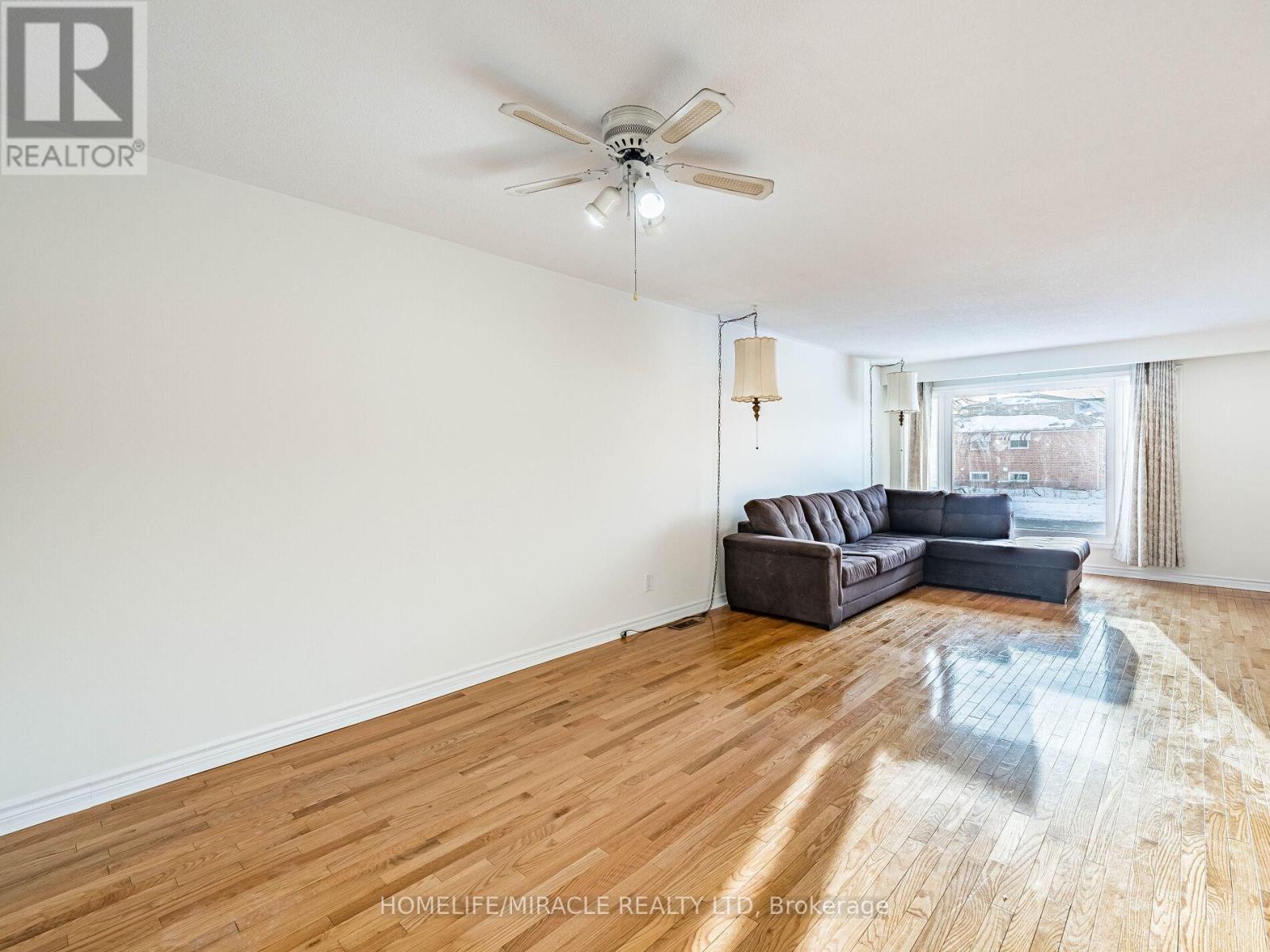209 Apache Trail, Toronto, Ontario  M2H 2J3 - Photo 8 - C12789082