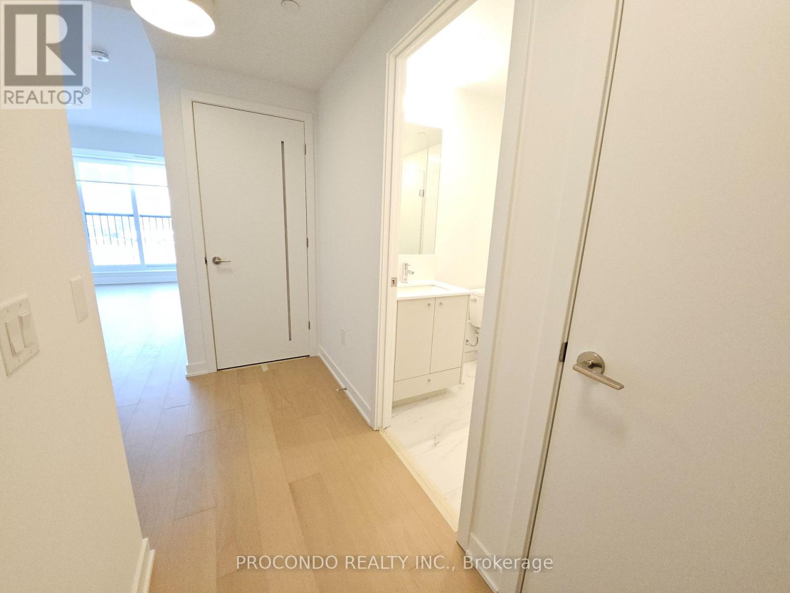 551 - 30 Dreamers Way, Toronto, Ontario  M5A 0Y7 - Photo 14 - C12789092
