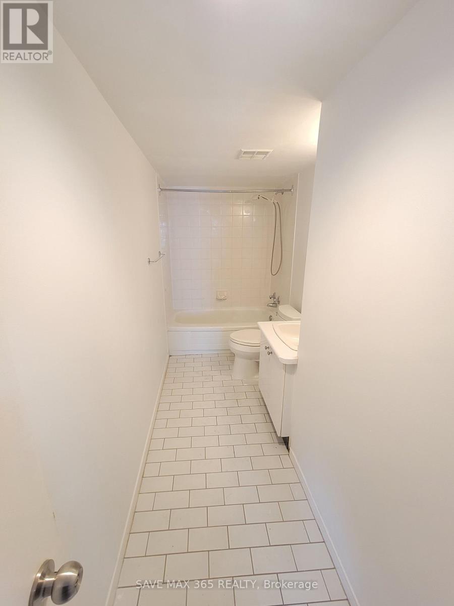 1405 - 330 Mccowan Route, Toronto, Ontario  M1J 3N3 - Photo 11 - E12789072