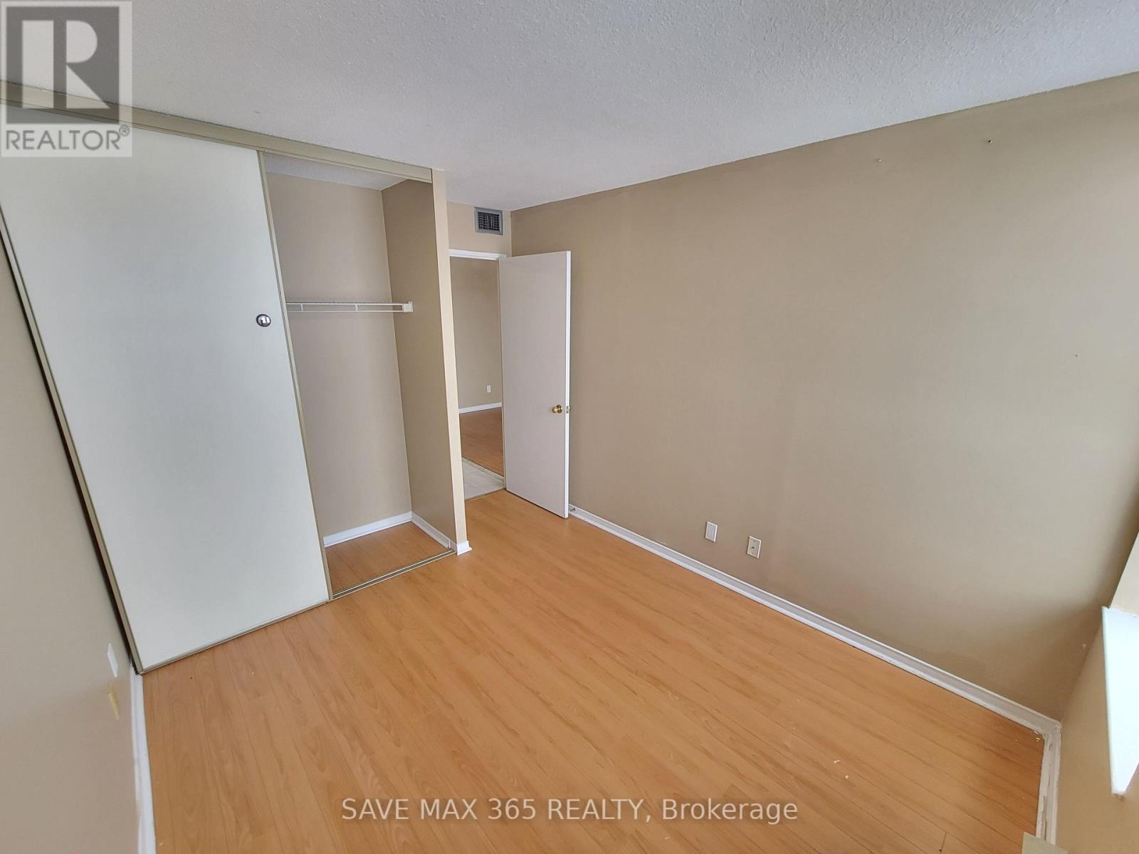 1405 - 330 Mccowan Route, Toronto, Ontario  M1J 3N3 - Photo 4 - E12789072