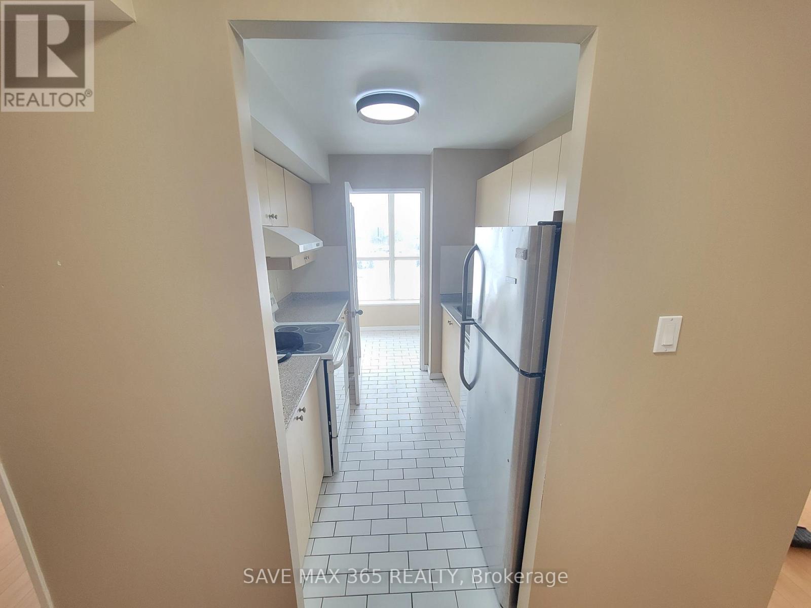 1405 - 330 Mccowan Route, Toronto, Ontario  M1J 3N3 - Photo 8 - E12789072