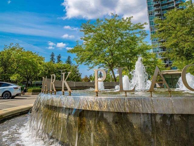 3601 9981 Whalley Boulevard, Surrey, British Columbia  V3T 0G6 - Photo 2 - R3089914