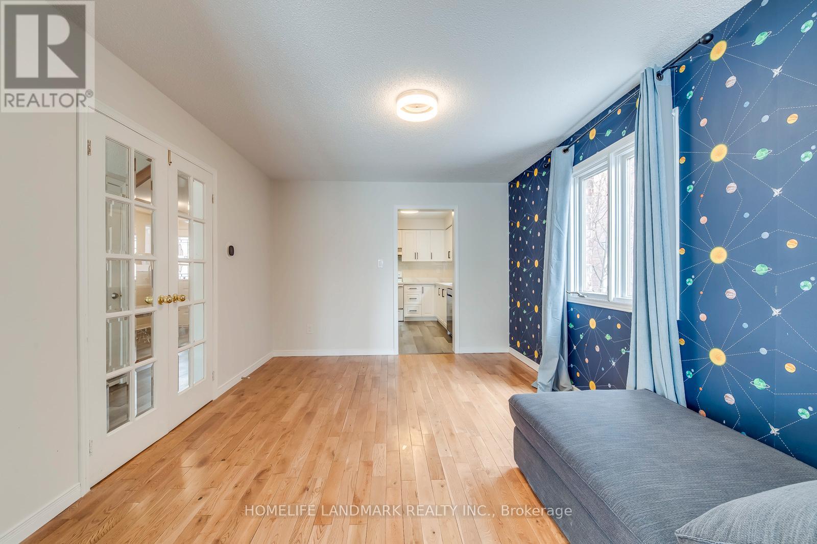 5492 Haddon Hall Road, Mississauga, Ontario  L5M 5G6 - Photo 17 - W12789088