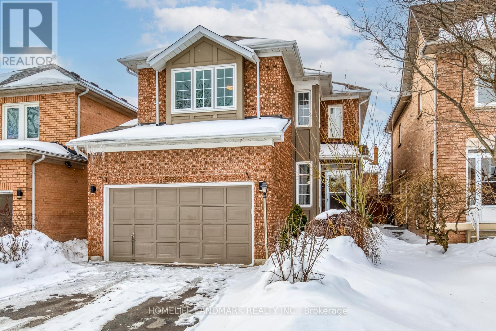 5492 Haddon Hall Road, Mississauga, Ontario  L5M 5G6 - Photo 2 - W12789088