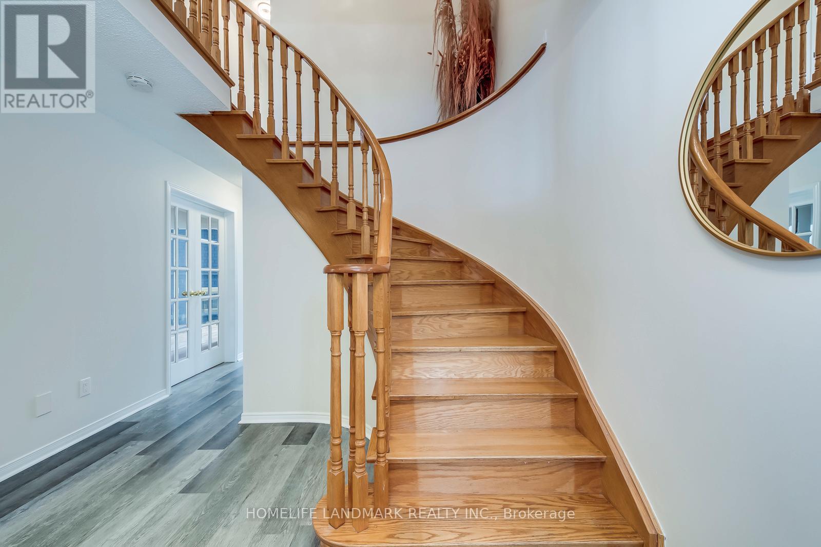 5492 Haddon Hall Road, Mississauga, Ontario  L5M 5G6 - Photo 20 - W12789088