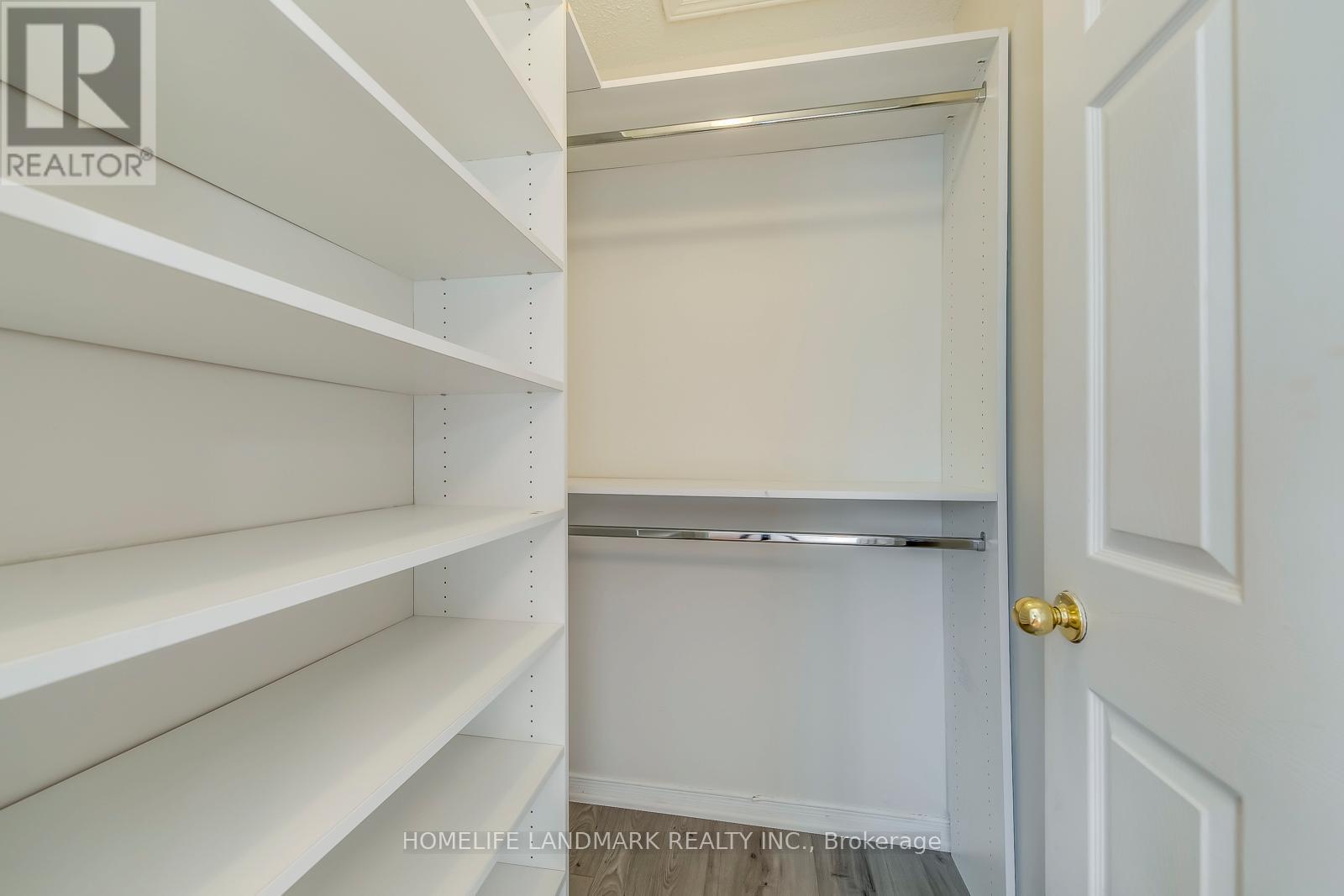 5492 Haddon Hall Road, Mississauga, Ontario  L5M 5G6 - Photo 35 - W12789088