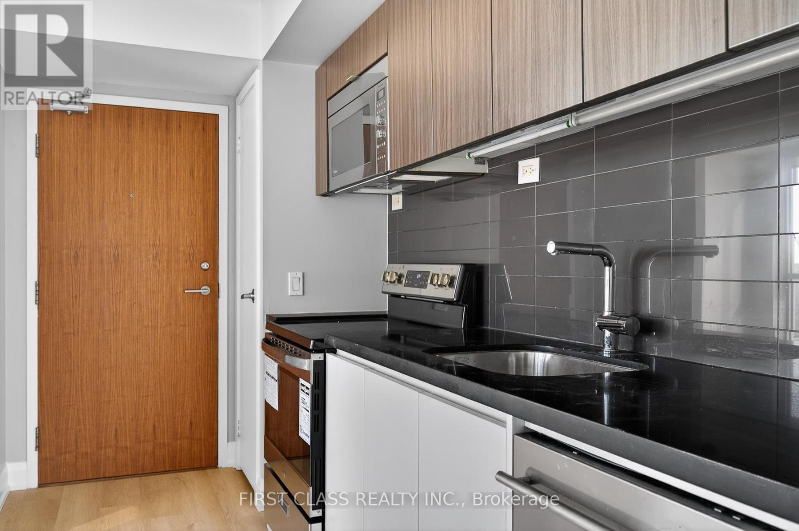 1212 - 85 Queens Wharf Road, Toronto, Ontario  M5V 0J9 - Photo 10 - C12789096