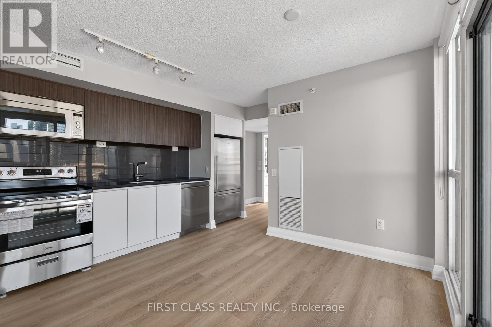 1212 - 85 Queens Wharf Road, Toronto, Ontario  M5V 0J9 - Photo 12 - C12789096