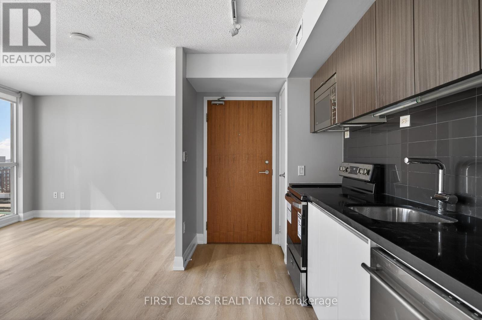 1212 - 85 Queens Wharf Road, Toronto, Ontario  M5V 0J9 - Photo 14 - C12789096