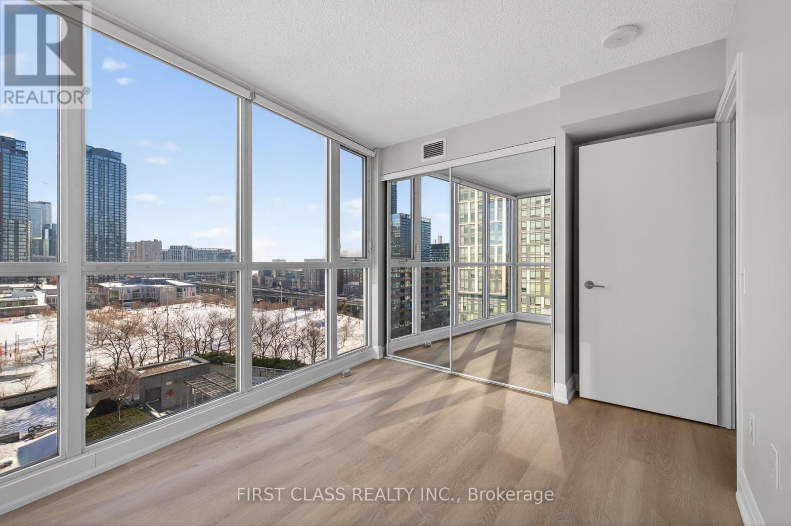 1212 - 85 Queens Wharf Road, Toronto, Ontario  M5V 0J9 - Photo 16 - C12789096